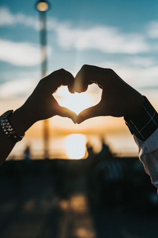 Catch His Eye: The Ultimate Guide to Attracting the Man You Want