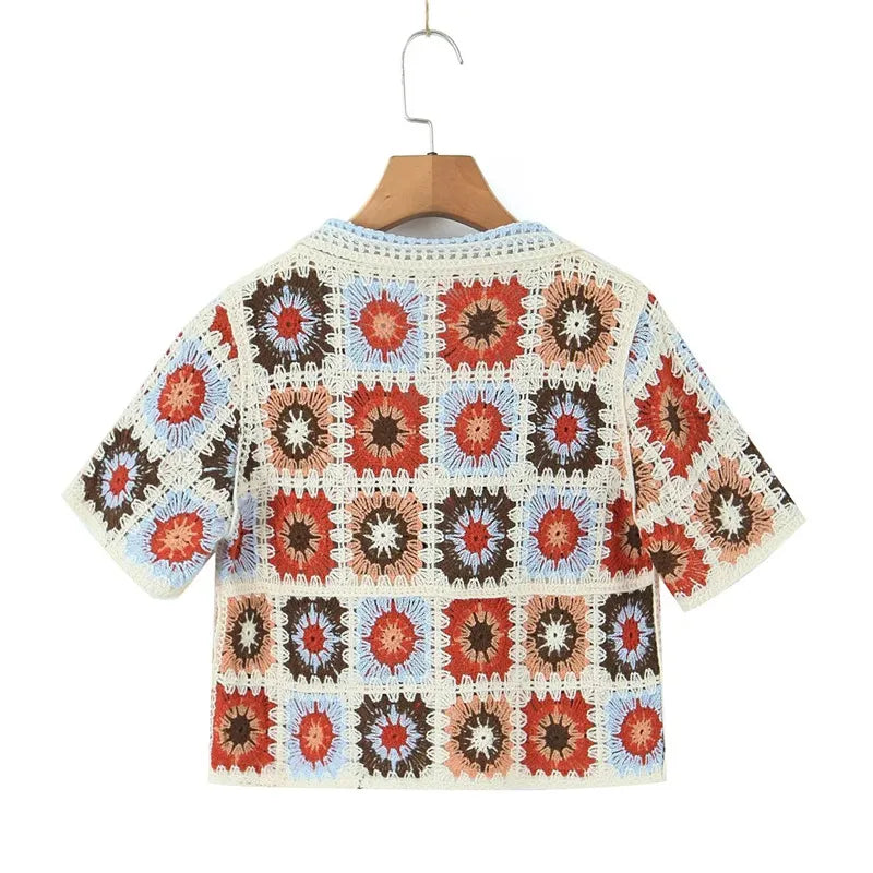 KEYANKETIAN Summer New Small Lapel Floral Crochet Single Breasted Short Style Knitted Vest Boho Style Short Sleeve Cardigan Top
