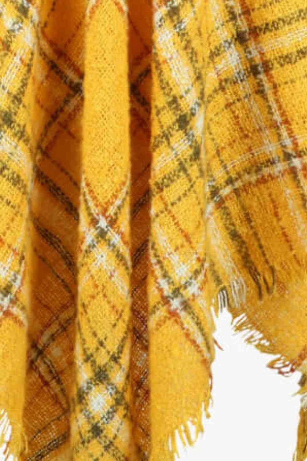 Plaid Turtleneck Poncho with Fringe Hem - Stylish Winter Fashion
