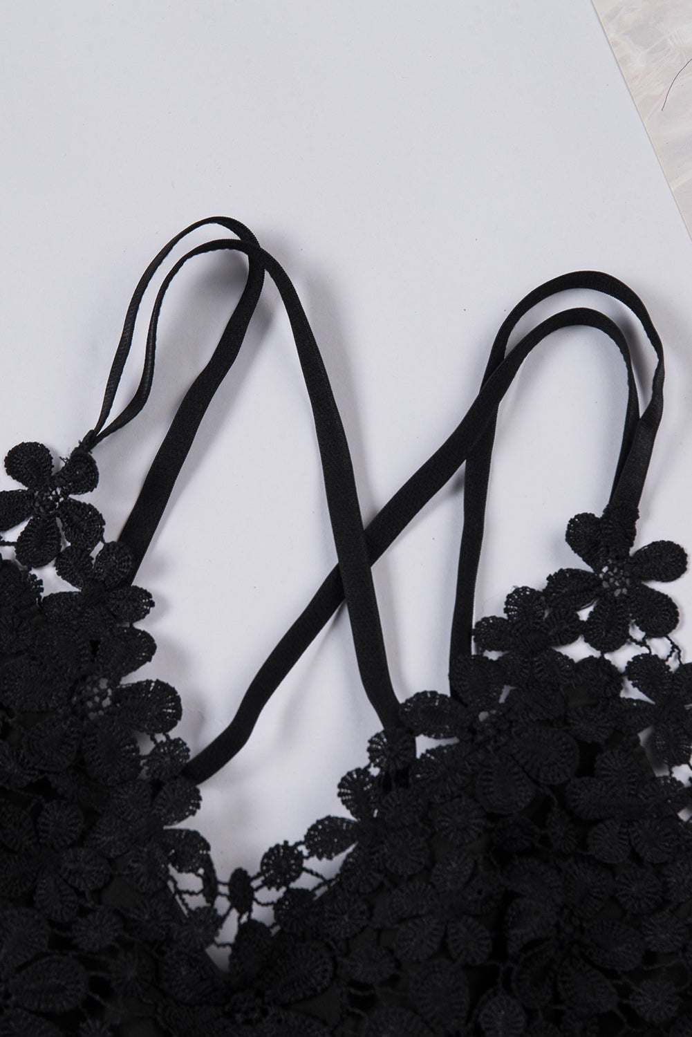 Trendsi Cupid Beauty Supplies Woman Bra Lace Crochet Crisscross Bralette