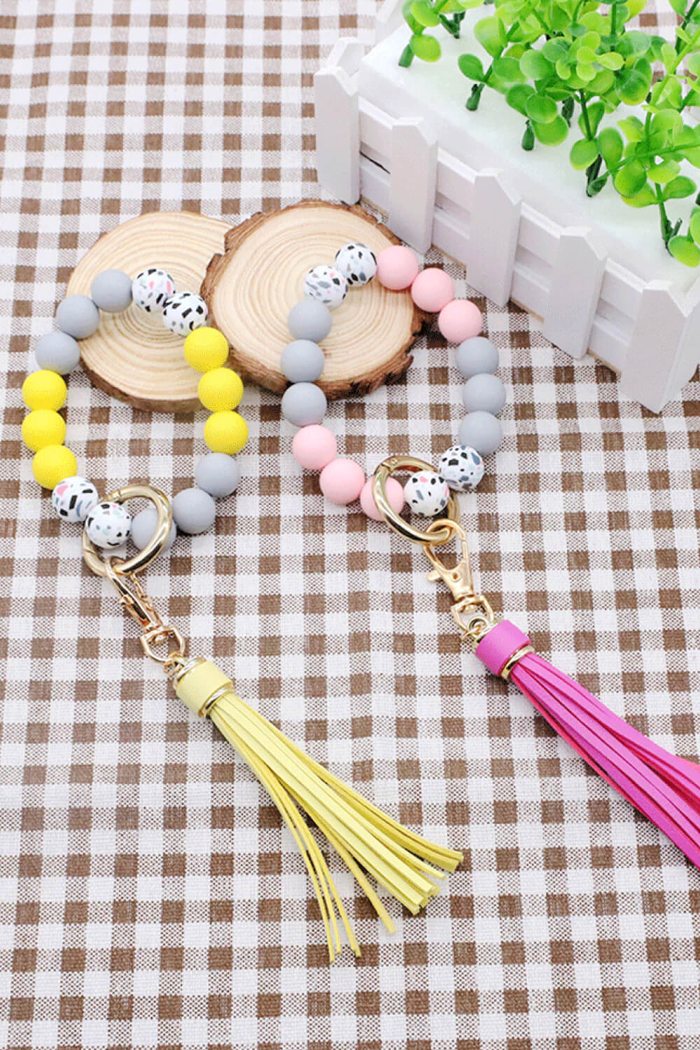 Trendsi Cupid Beauty Supplies Keychains Assorted 2-Pack Multicolored Beaded Tassel Keychain