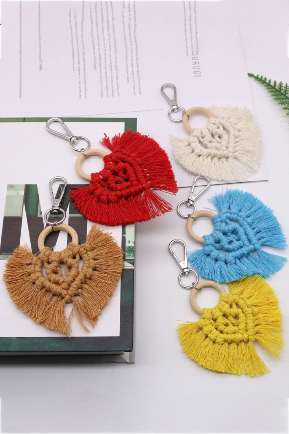 Trendsi Cupid Beauty Supplies Keychains Assorted 4-Pack Heart-Shaped Macrame Fringe Keychain