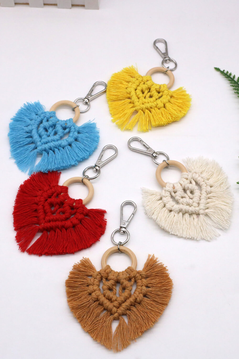 Trendsi Cupid Beauty Supplies Keychains Assorted 4-Pack Heart-Shaped Macrame Fringe Keychain