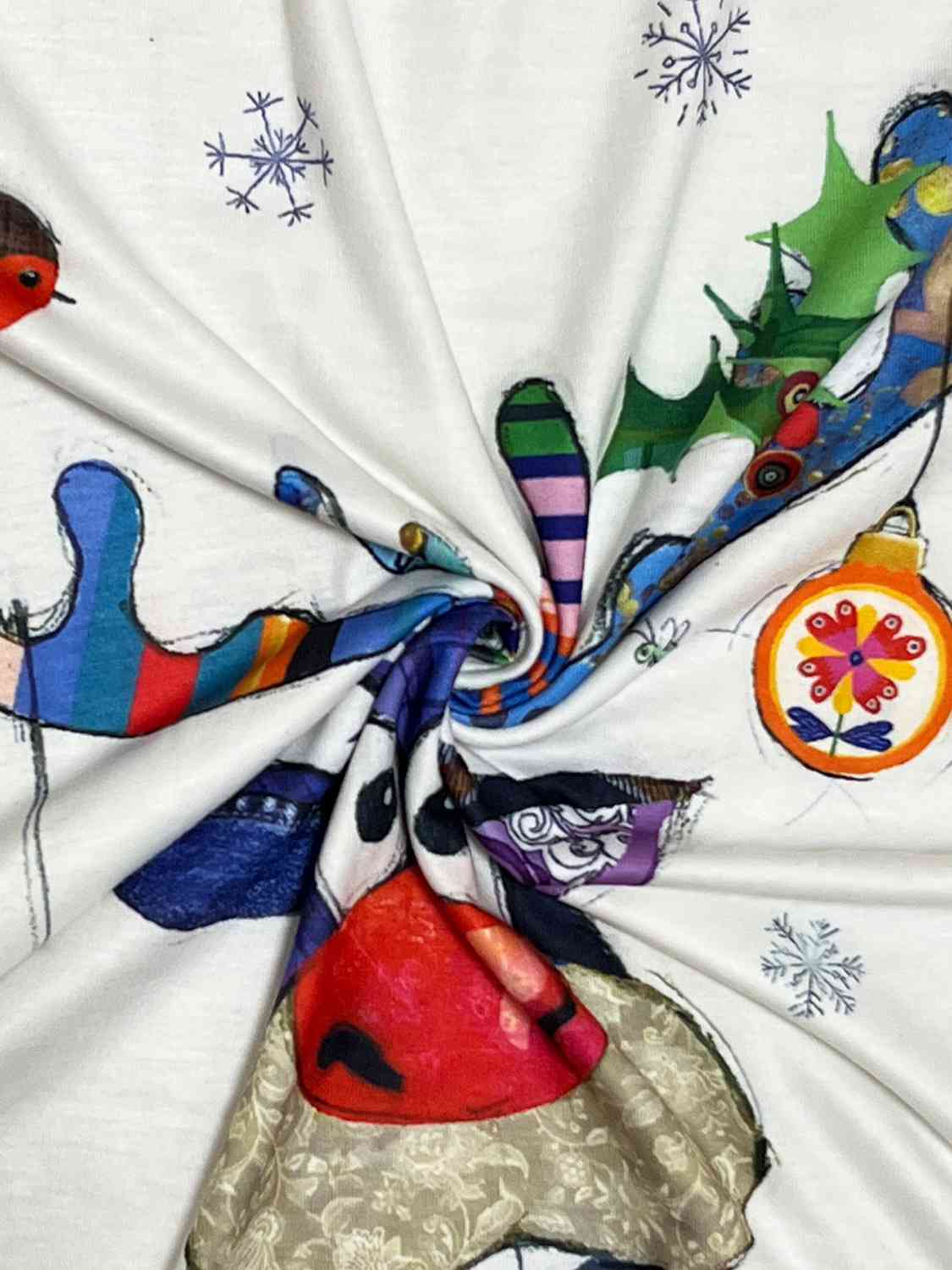 Plus Size Christmas Raglan Sleeve T-Shirt
