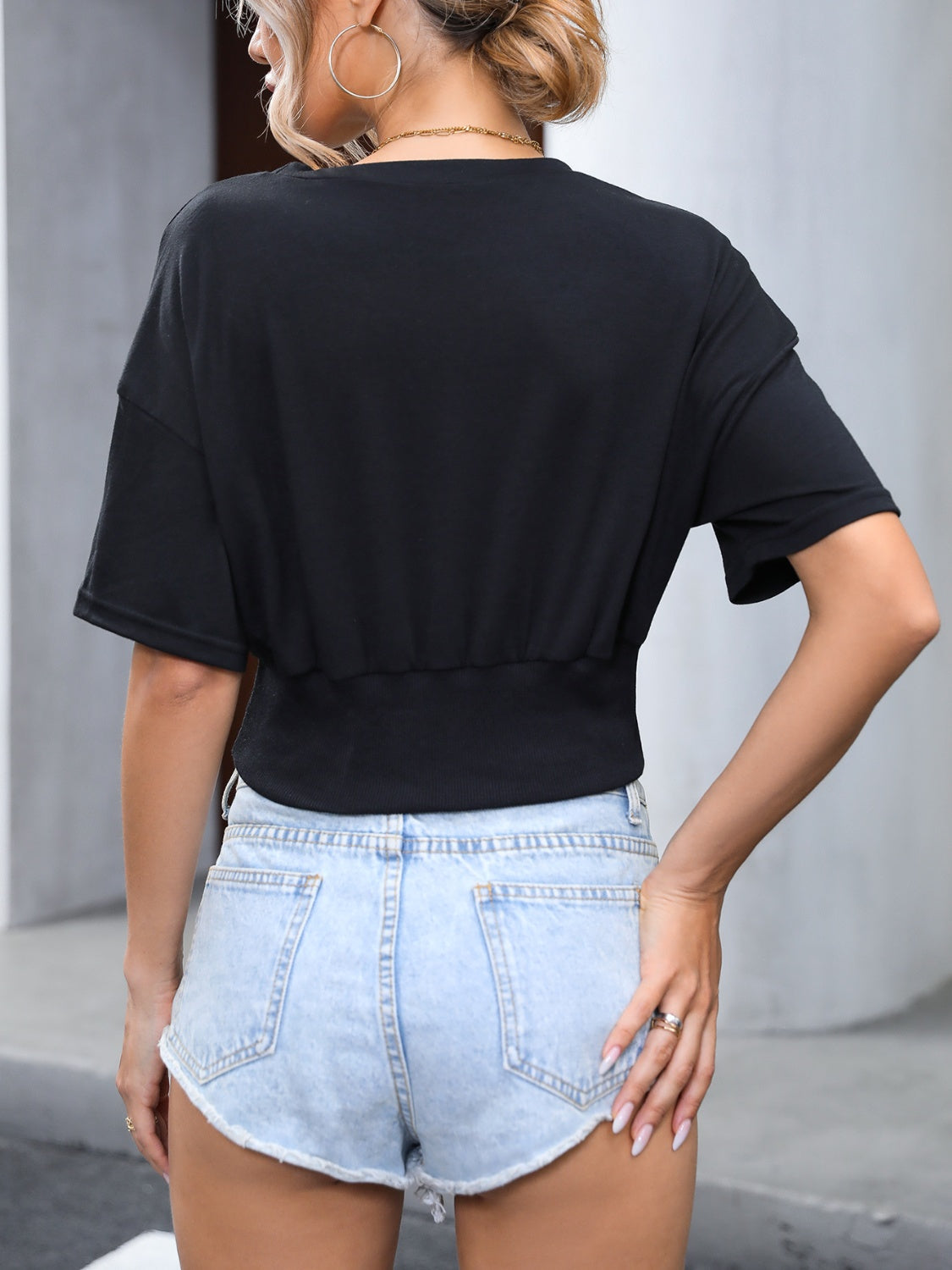 Graphic Round Neck Cropped T-Shirt
