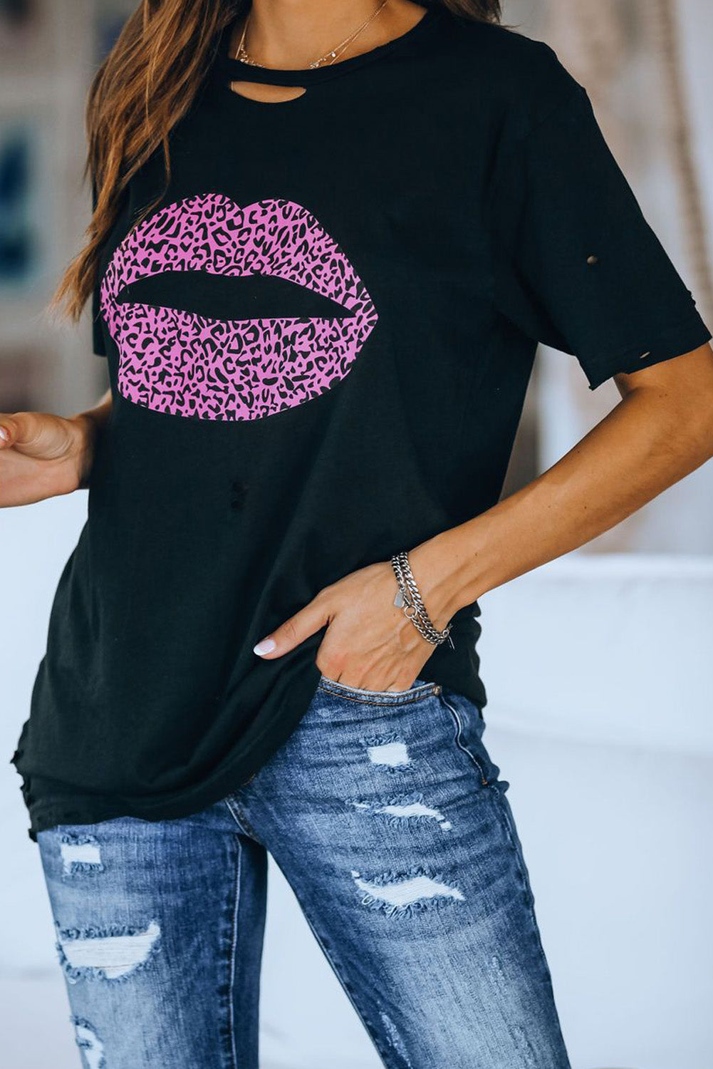 Trendsi Cupid Beauty Supplies Woman's T-Shirts Leopard Lip Distressed T-Shirt