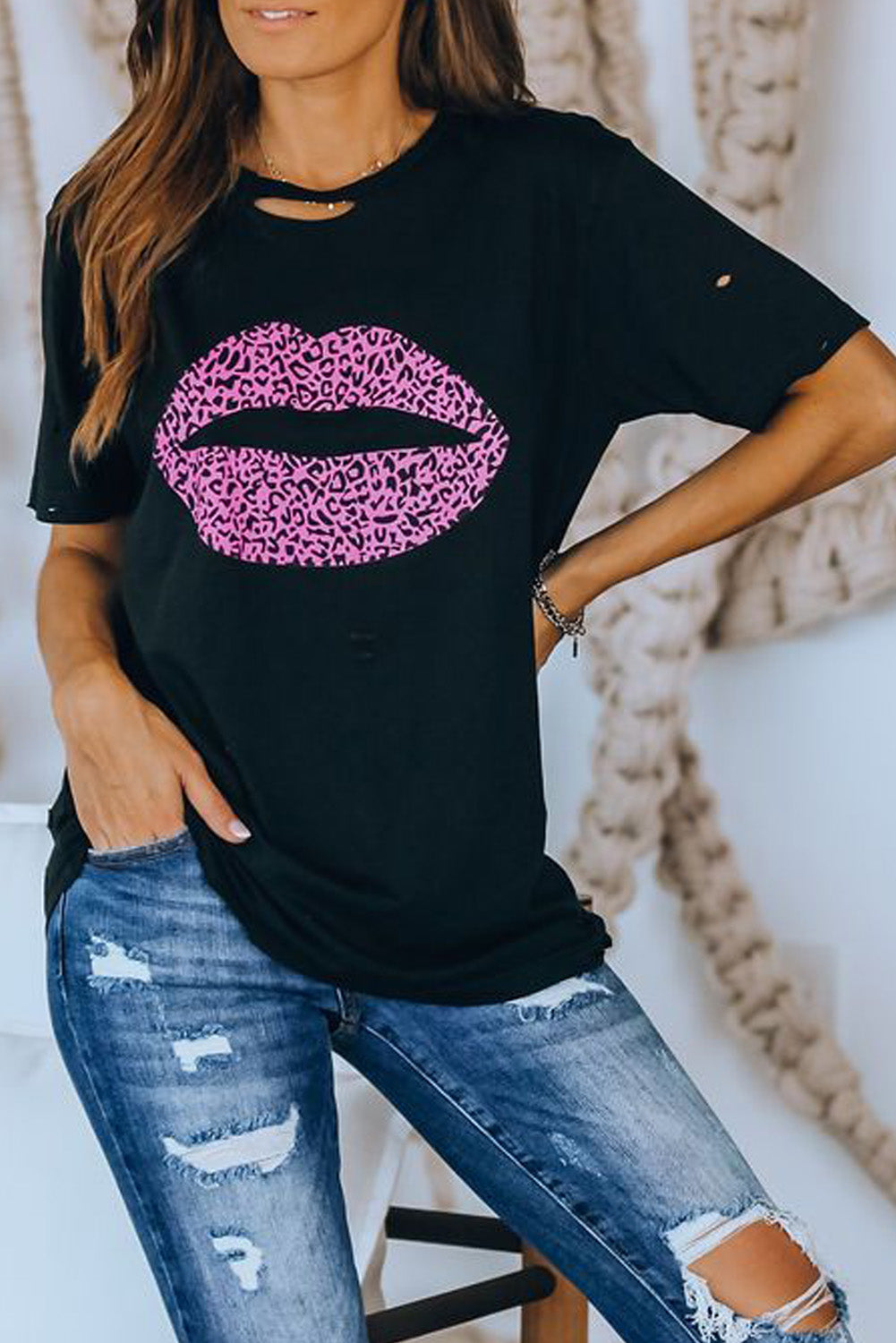 Trendsi Cupid Beauty Supplies Woman's T-Shirts Leopard Lip Distressed T-Shirt