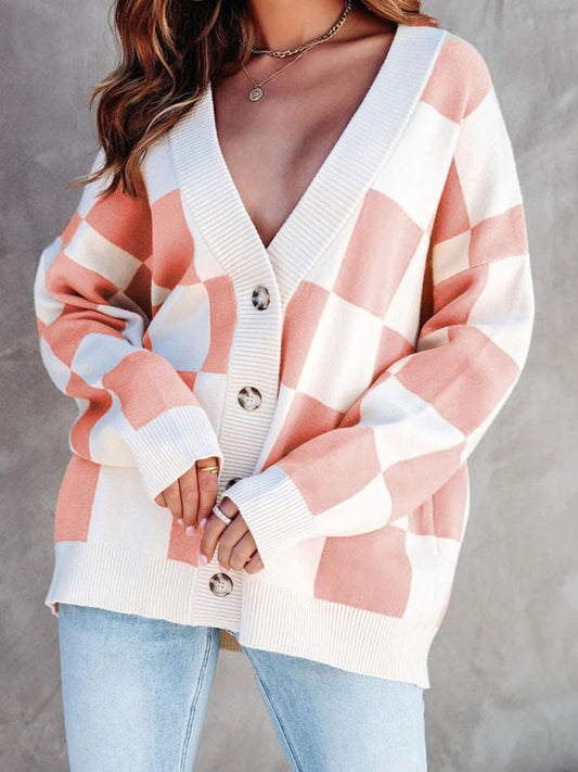 Stylish Checkered Cardigan: Comfort for Women